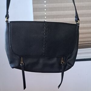 Denver Hayes Black Crossbody Bag